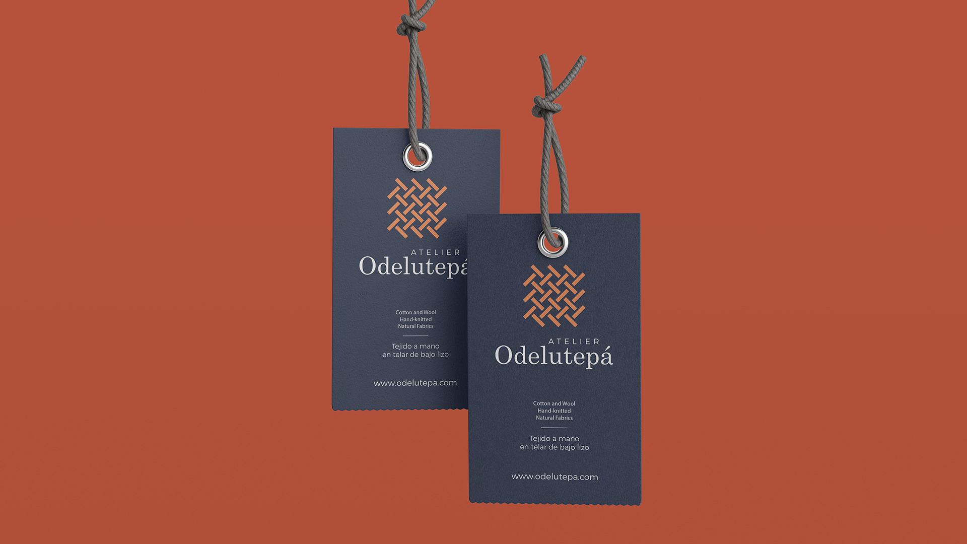 Ôdelutepá atelier logotipo sobre jerséis Max Loarces